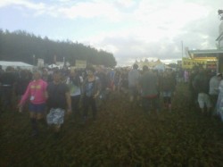 Crowds in the mud at Leeds Fest