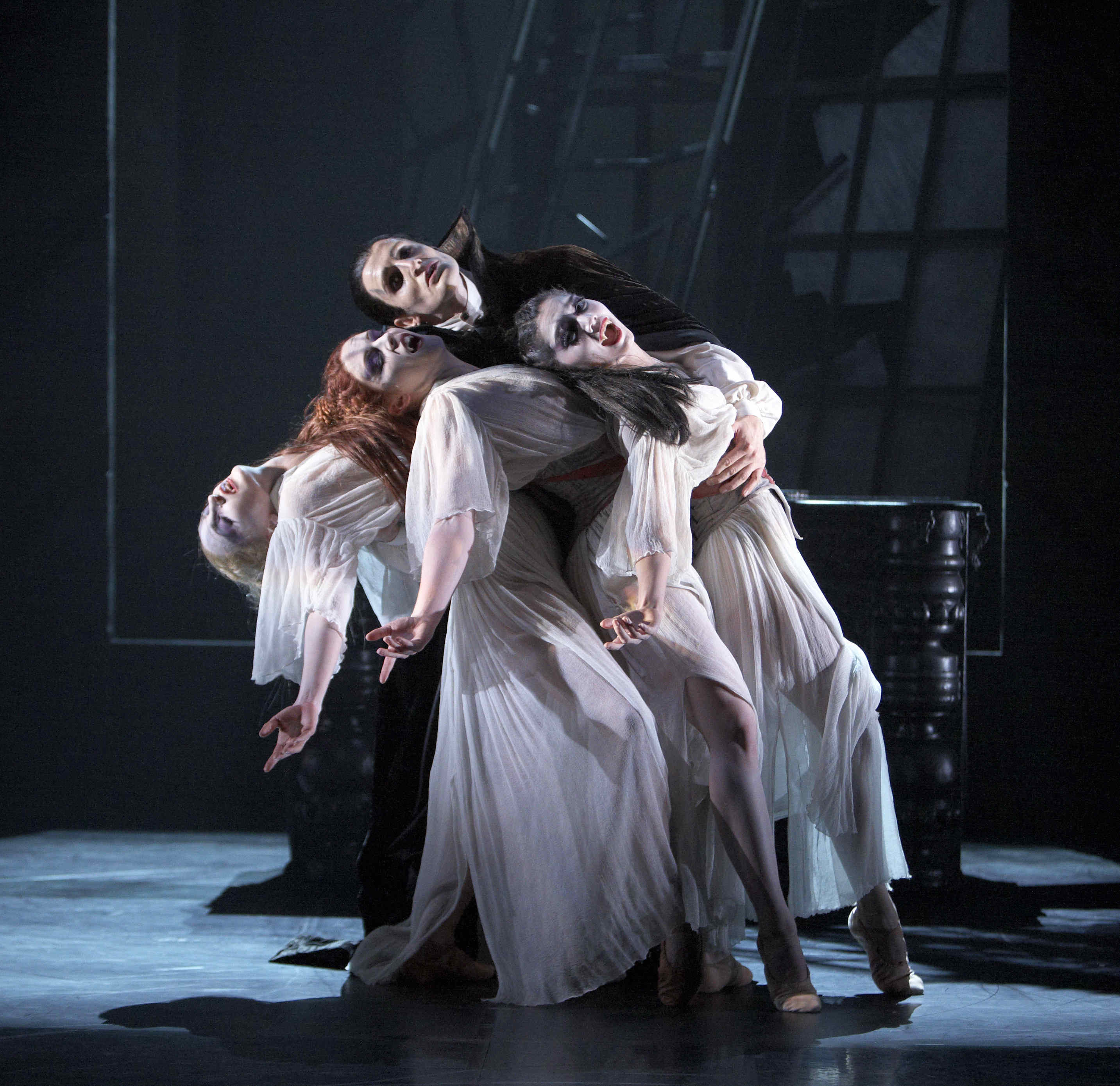 Northern Ballet's 'Dracula', Ch. David Nixon, 2009.