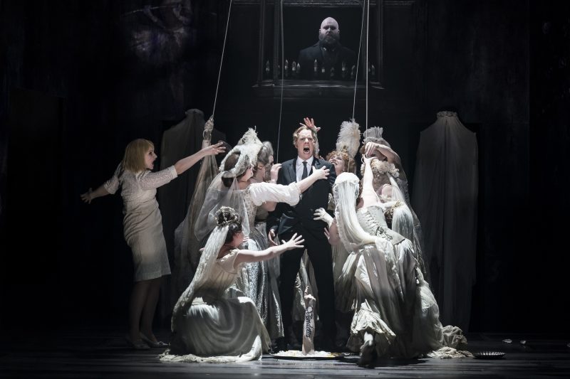 William Dazeley as Don Giovanni meets his fate (Photo credit: Bill Cooper)